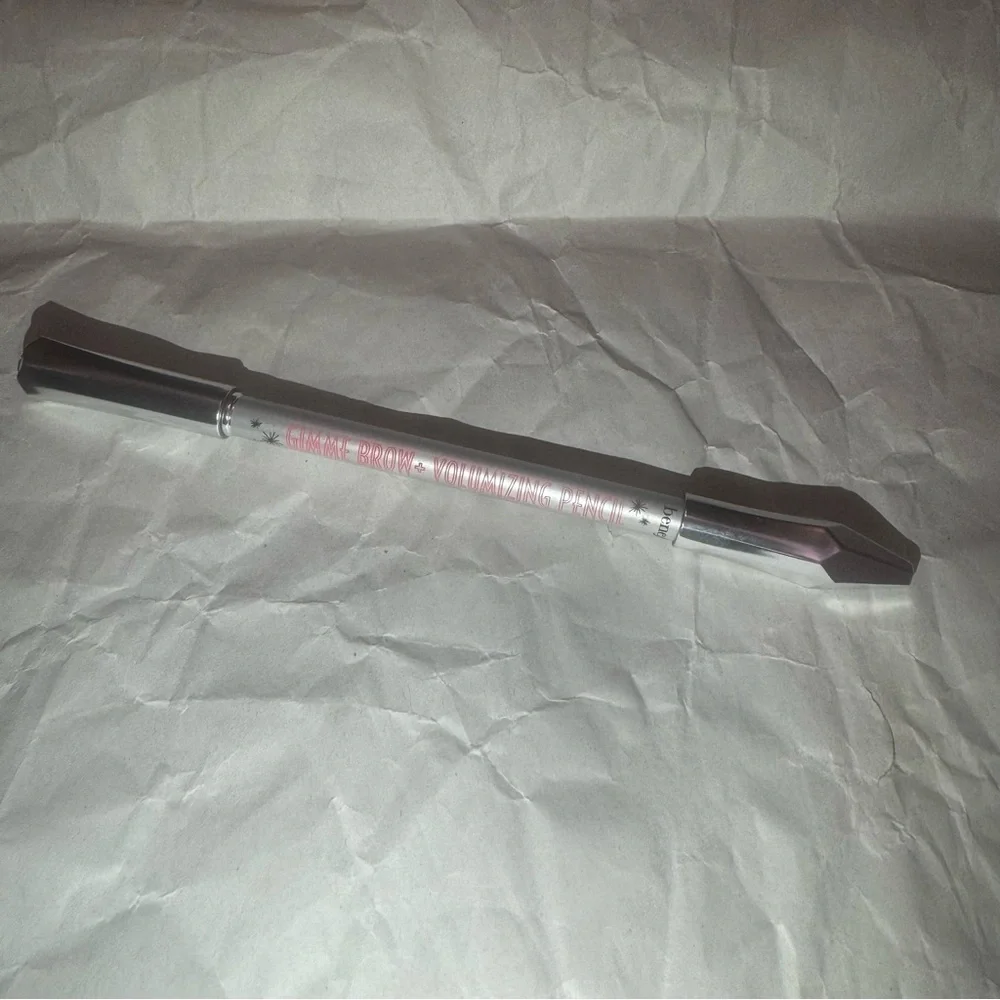 Discontinued Benefit gimme brow